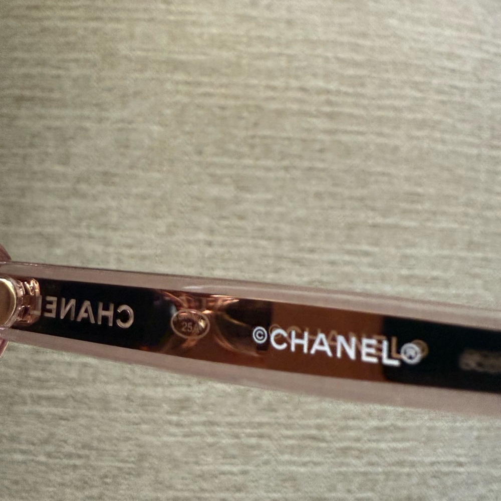 🔥Chanel Pink Sunglasses A25 🔥 - Picture 7 of 7